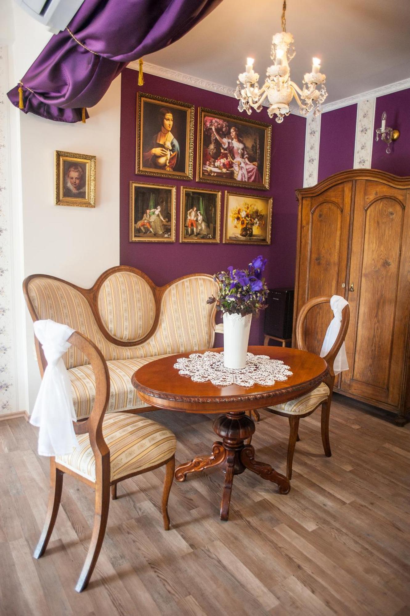 Lucni Penzion Česká Skalice Extérieur photo