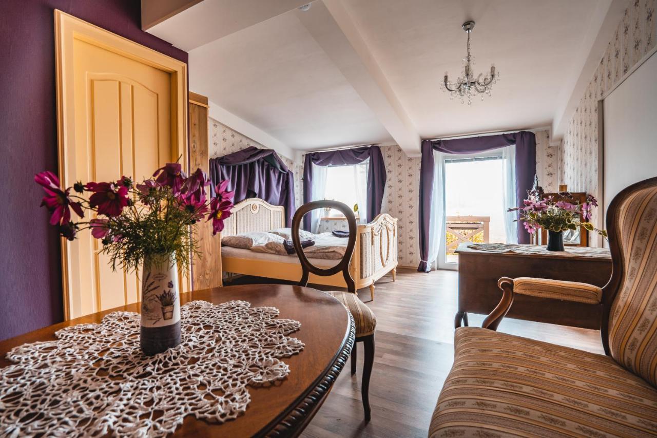 Lucni Penzion Česká Skalice Extérieur photo